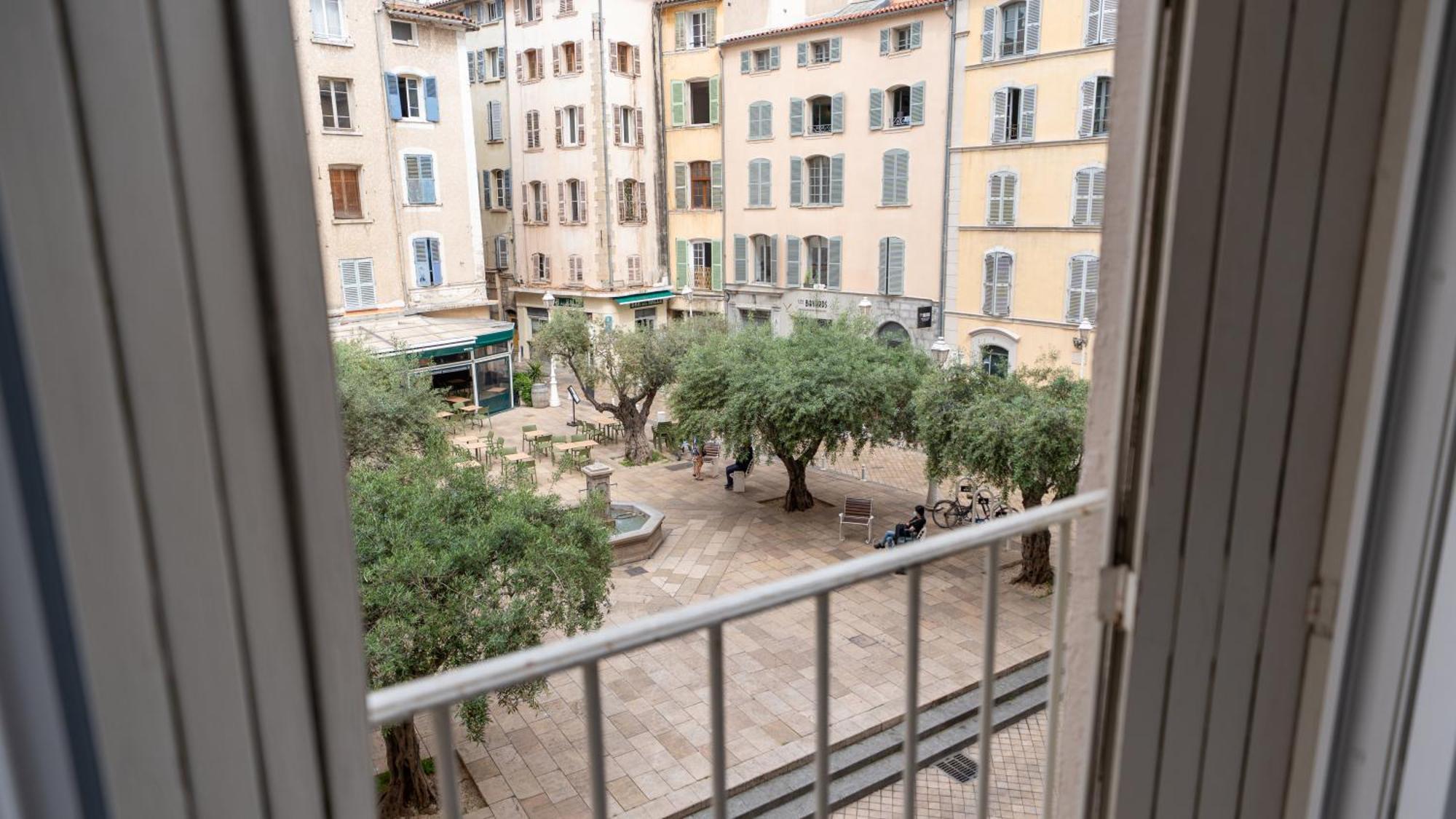 Апартаменты Le Refuge Urbain - Port A 2 Pas & Animaux Acceptes Тулон Экстерьер фото